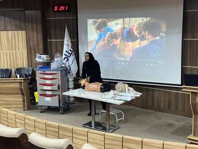 برگزاري كلاس اموزش cpr در بزرگسالان